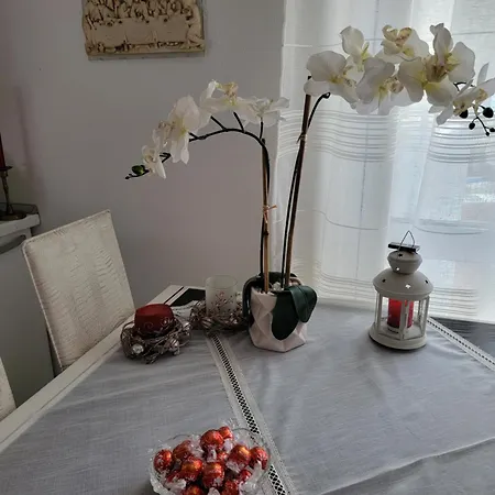 Apartament Shtepija E Lindes Golem (Tirana)